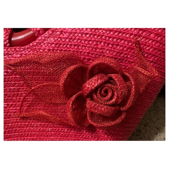 Betmar NY Hot Pink Spring/Summer Straw bag with floral accent and striped lining - Picture 2 of 7